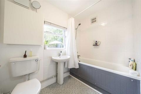 104a Marsala Road, London, SE13 7AF