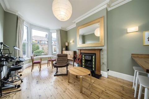 4 bedroom end of terrace house for sale, Torridon Road, London SE6