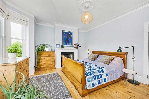 4 bedroom terraced house for sale, Davenport Road, London SE6