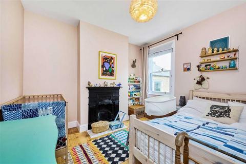 4 bedroom terraced house for sale, Davenport Road, London SE6