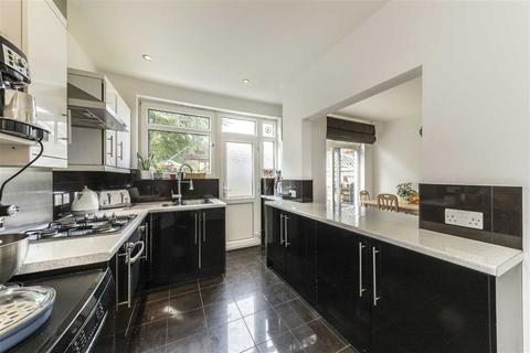 4 bedroom house for sale, Shell Road, London SE13