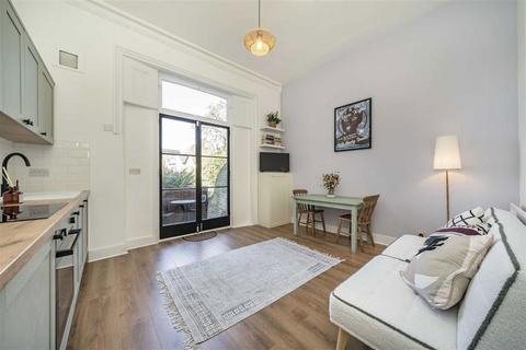 1 bedroom flat for sale, Breakspears Road, London SE4