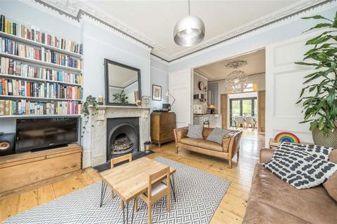 Flat C, 18 Tressillian Road, London, SE4 1YB