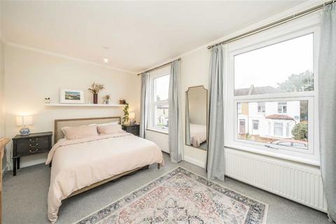 2 bedroom house for sale, Killearn Road, London SE6