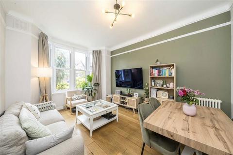 2 bedroom flat for sale, Ladywell Road, London SE13