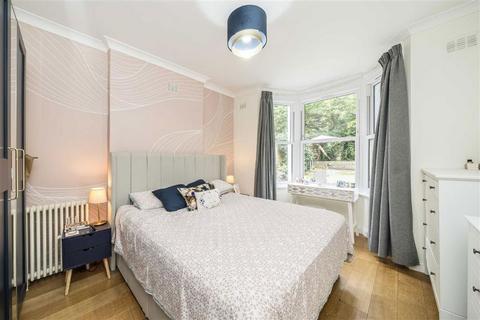 2 bedroom flat for sale, Ladywell Road, London SE13