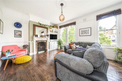 2 bedroom flat for sale, Algiers Road, London SE13