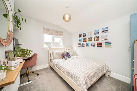 2 bedroom flat for sale, Algiers Road, London SE13