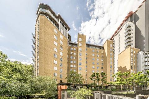 Hutchings Street, London E14