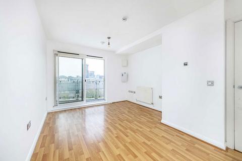 1 bedroom flat to rent, Newport Avenue, London E14