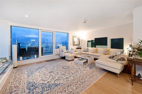 3 bedroom penthouse for sale, Aragon Tower, George Beard Road, Deptford, London, SE8