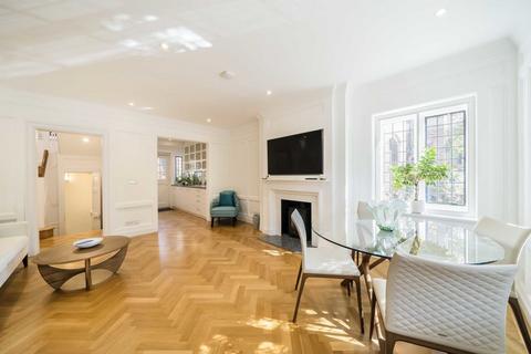 4 bedroom house for sale, Sprimont Place, London SW3