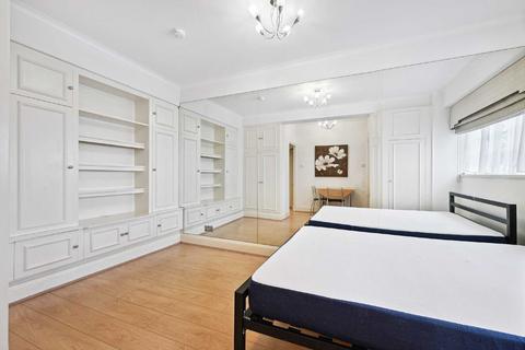 Studio for sale, Sloane Avenue, London SW3