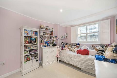 2 bedroom flat for sale, Fulham Road, London SW10