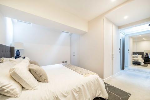 2 bedroom flat for sale, Draycott Avenue, London SW3