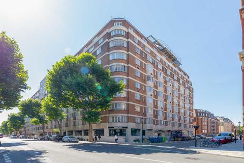 1 bedroom flat for sale, Chelsea Cloisters, London SW3