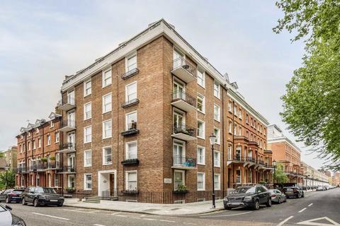 2 bedroom flat to rent, Tedworth Square, London SW3