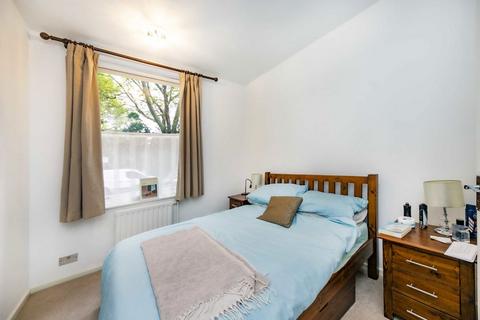 2 bedroom flat to rent, Tedworth Square, London SW3