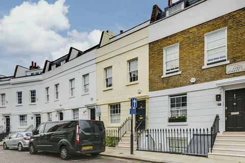 3 bedroom flat to rent, First Street, London SW3