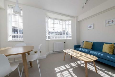 1 bedroom flat to rent, Chelsea Cloisters, London SW3