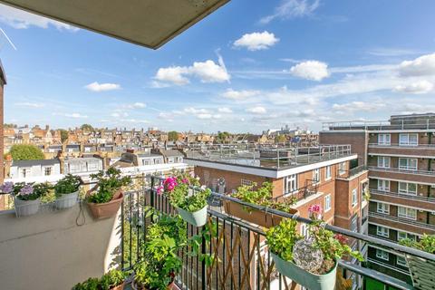 3 bedroom flat for sale, Wiltshire Close, London SW3