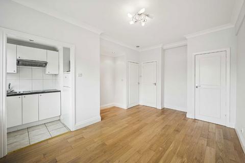 Studio for sale, Sloane Avenue, London SW3