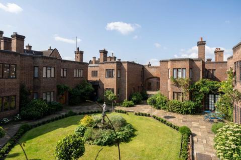 2 bedroom terraced house for sale, The Gateways, London SW3