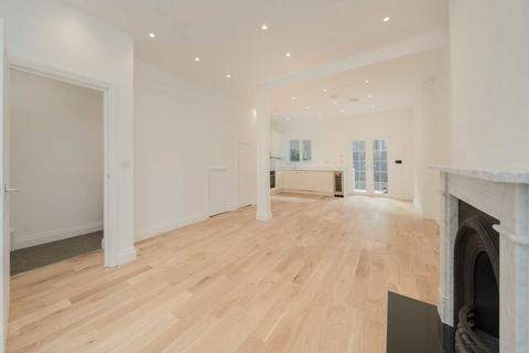 4 bedroom maisonette for sale, Burnaby Street, London SW10