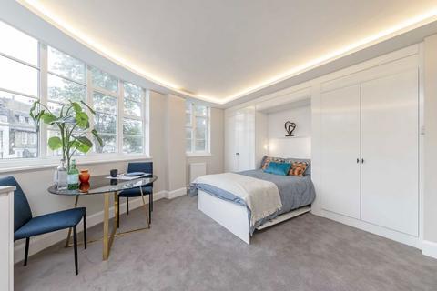 Studio for sale, Sloane Avenue, London SW3