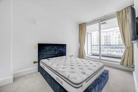 3 bedroom flat to rent, Thames Quay, London SW10