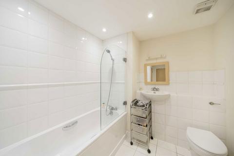 Apartment 18, 1 Goat Wharf, Brentford, TW8 0AS