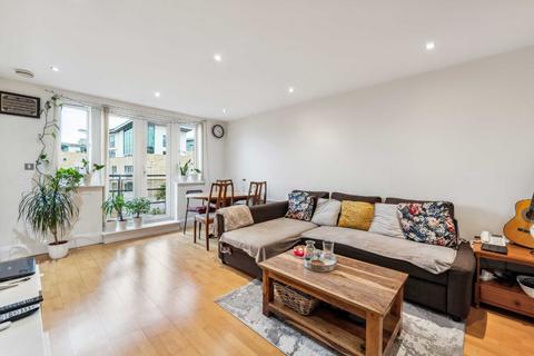 2 bedroom flat for sale, High Street, Brentford TW8