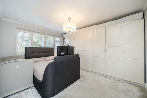 2 bedroom flat for sale, Spencer Road, London W4