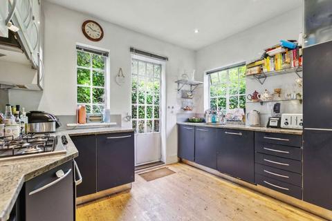 3 bedroom semi-detached house for sale, Spencer Road, London W4