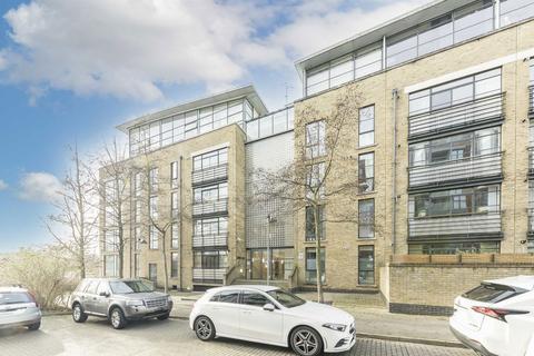 2 bedroom flat for sale, Goat Wharf, Brentford TW8