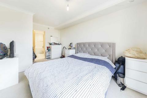 2 bedroom flat for sale, Goat Wharf, Brentford TW8