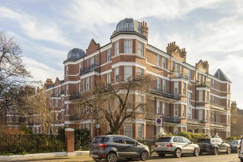 5 bedroom flat for sale, Chiswick High Road, London W4