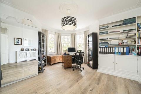 5 bedroom flat for sale, Chiswick High Road, London W4