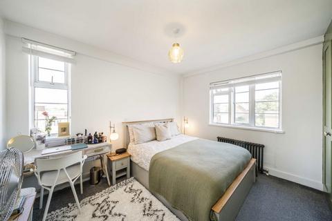 36 Chiswick Village, London, W4 3BY