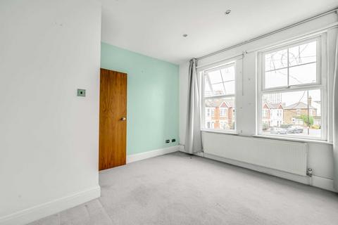 2 bedroom house for sale, Montgomery Road, London W4