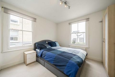 2 bedroom flat for sale, Thorney Hedge Road, London W4