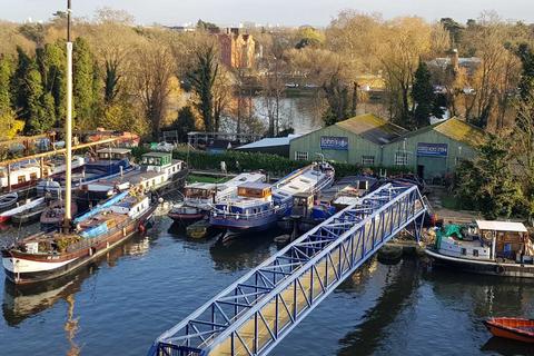 2 bedroom flat for sale, High Street, Brentford TW8