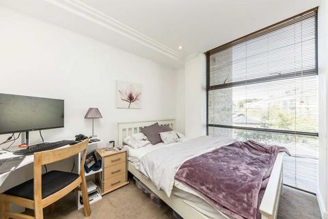 2 bedroom flat for sale, Point Wharf Lane, Brentford TW8