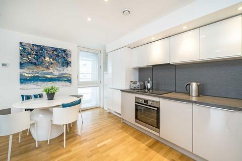 1 bedroom flat for sale, Baltic Avenue, Brentford TW8