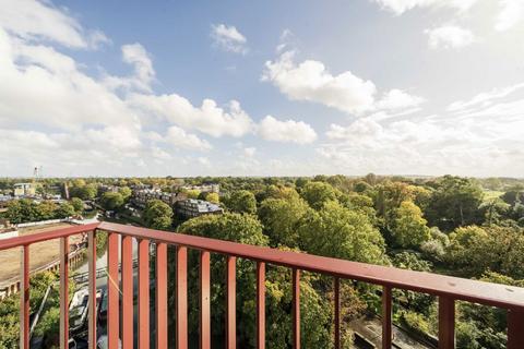 1 bedroom flat for sale, Brent Way, Brentford TW8