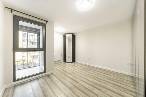 1 bedroom flat for sale, Ealing Road, Brentford TW8