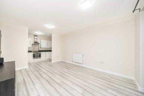 1 bedroom flat for sale, Ealing Road, Brentford TW8