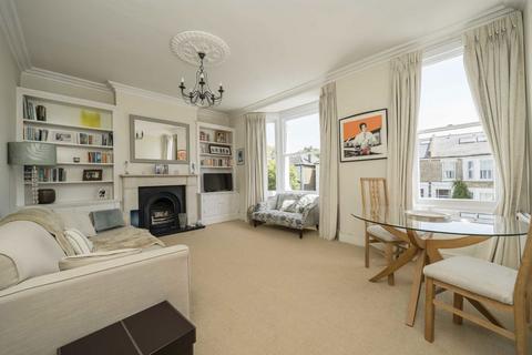 3 bedroom flat for sale, Heathfield Gardens, London W4