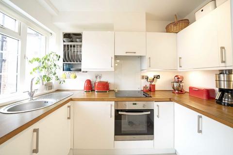 2 bedroom flat for sale, Chiswick Village, London W4