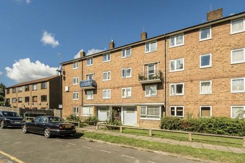 2 bedroom flat for sale, Sidney Gardens, Brentford TW8